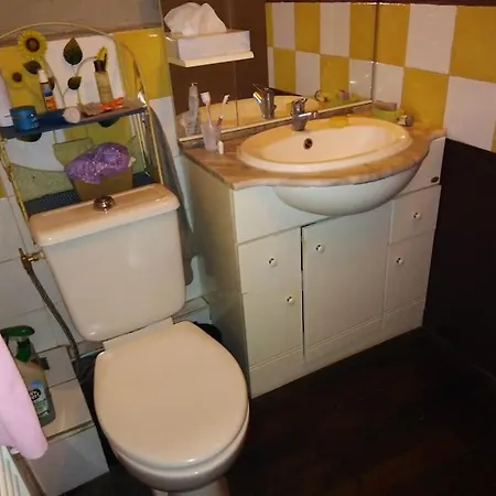 Le Jardin Antique Apartment *