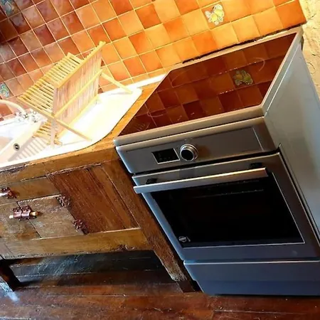 Le Jardin Antique Apartment